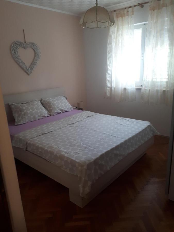 Apartments Mamich Каштела Екстер'єр фото